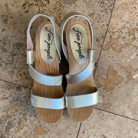 Free People Gold and Wooden Platform Sandals - Picture 1 of 7
